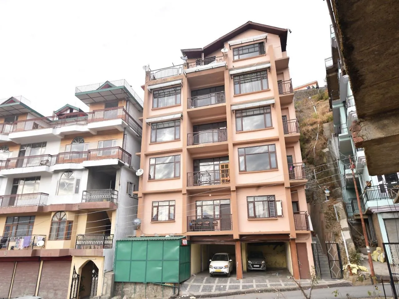 Oyo 10942 Home Inn Shimla