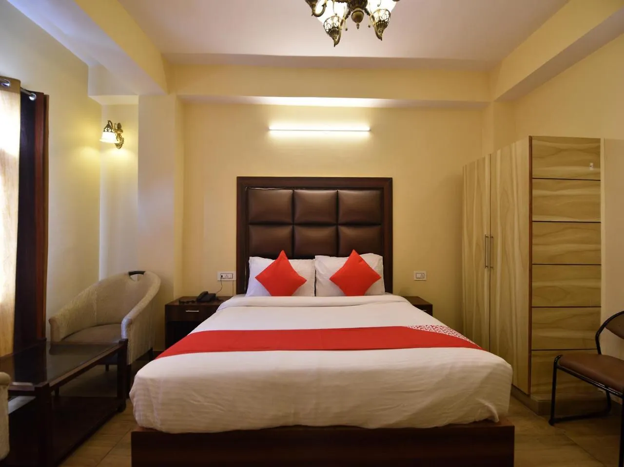 Oyo 10942 Home Inn Shimla