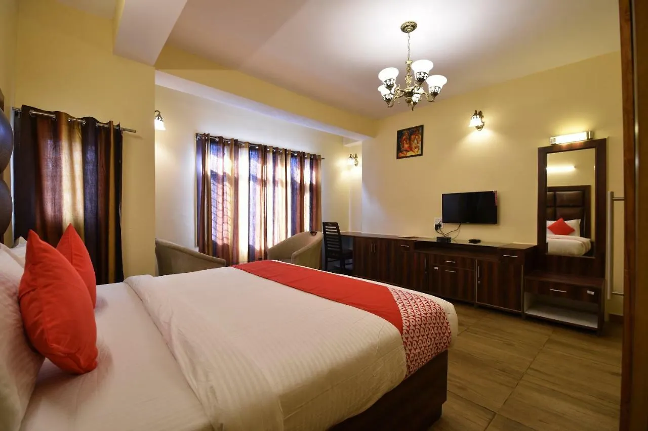 Oyo 10942 Home Inn Shimla 3*,  India
